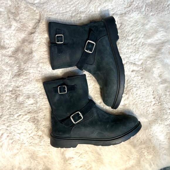 UGG® Kids' Kinzey Weather Zip-Up Winter Boots - Picture 6 of 11